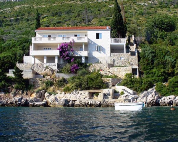 Belle villa en 1ère ligne sur la riviera de Dubrovnik, à vendre 