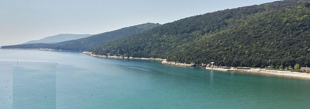 Urbanized land plot in Rabac with stunning sea views, only 350 meters from the sea 