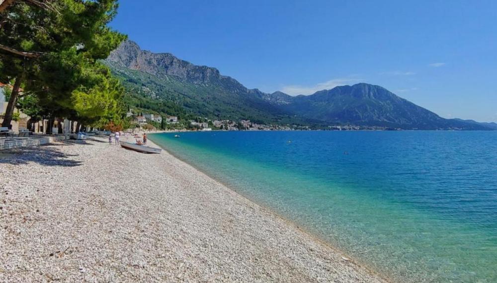 Gorgeous land plot in Zaostrog, Makarska riviera, 50 m from the sea 