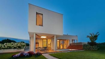 Unique luxury modern villa with sea view in Umag area with land of 4956 sq.m. 