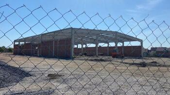 Hall de stockage en construction dans la région de Zagreb/location possible 