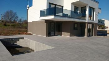 Apartment von höchster Qualität in Poreč, mit Meerblick 