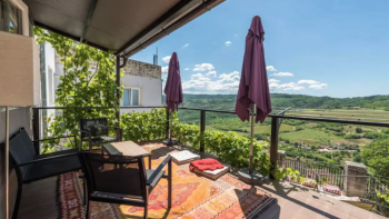 Stone house  in magic Motovun, with amazing views 