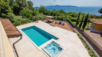 Newly built Mediterranean villa on a high cliff, first row to the sea 