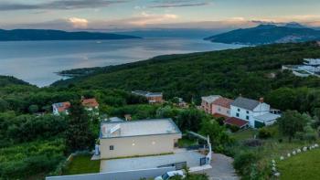 Ohromující nová vila v oblasti Rabac s panoramatickým výhledem na moře 