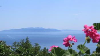 Grundstück in Pobri oberhalb von Opatija 