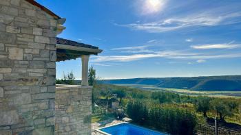 Discounted! Exceptional villa in Buje with panoramic views,for sale 