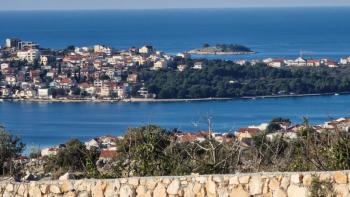 Large estate of 20135 sq.m. with a villa under construction, Rogoznica area, sea views, for sale 