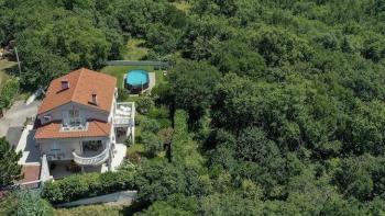 Beautiful detached house with pool and sea view in Grizane 