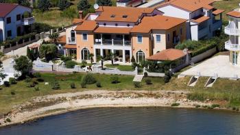 Un hôtel unique en bord de mer en première ligne de mer à Medulin ! 