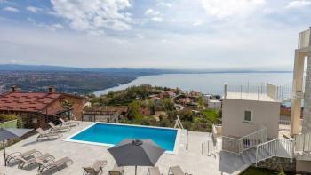 Apartment in Bregi, Opatija with panoramic sea view and swimming pool 