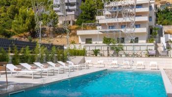 Beeindruckendes Hotel in unmittelbarer Nähe von Split, 100 m vom Meer entfernt 