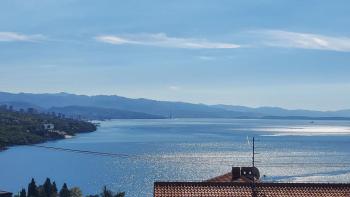 Opatija apartment with 3 bedrooms, sea view and pool, for sale 