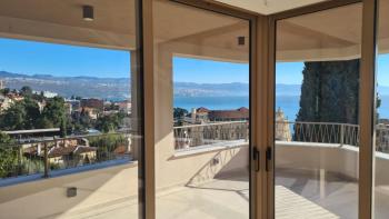 Luxury penthouse in Opatija, for sale 