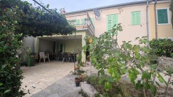 Renovated house with a sea view in Dramalj, for sale 