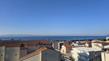 Apartment with 3 bedrooms and sea view in Tucepi, for sale 