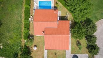 Ground floor villa with swimming pool near the city center of Labin, for sale 