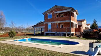 Villa with pool under construction in Labin, for sale 