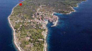 Attractive waterfront land plot for luxury villas construction on Hvar 