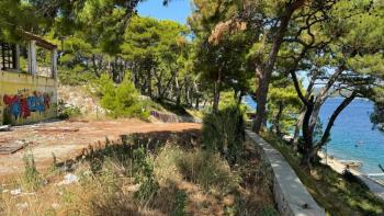 Exceptional investment project of waterfront location on prestigious M.Losinj 