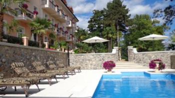 Two fantastic penthouses for sale in 5***** star residence with swimming pool in Lovran 