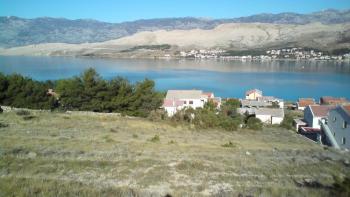 Urbanized land on Pag with panoramic views 