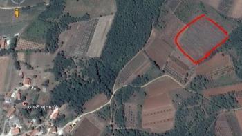 Great land plot for sale in Visinada with sea views 