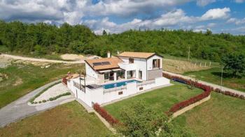 Beautiful villa with swimming pool in central Istria, Gračišće 