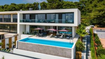 Modern luxurious villa for sale in Medulin, 1 km from the sea 