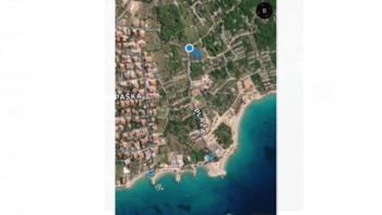 Land plot for sale in Punat just 100 meters from the sea 