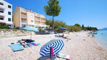 Great waterfront apart-house with 16 apartments on Makarska riviera 