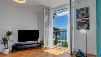 First line apartment in Makarska with open sea views 