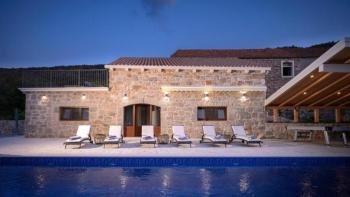 Beautiful stone villa on Hvar island, discounted! 