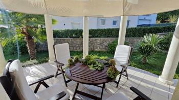 Apartment in Kučeli, Matulji, with garden and garage 