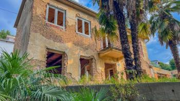 Investment property in Opatija- stone house with garden above the center for complete renovation 