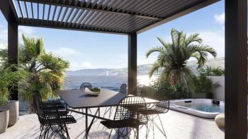 Luxury penthouse on the 1st line in Trogir area 