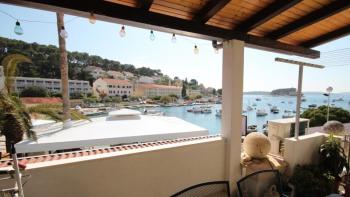 First line apartment in Hvar with direct sea view 