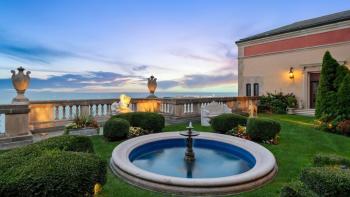 Highly unusual extraordinary villa on the 1st line of Opatija riviera 