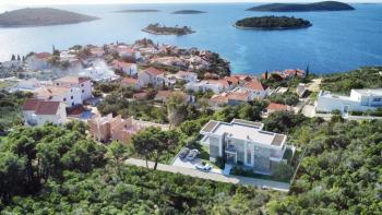 Building land for luxury villa on Solta island, 120m from the sea, with valid building permit! 