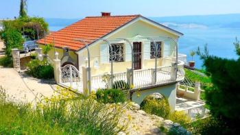 Beautiful house of 3 apartments on Omis riviera with stunning sea views - price dropped! 