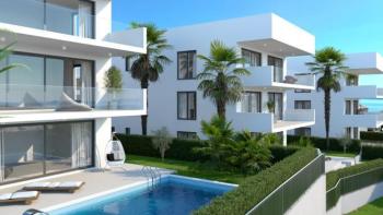 Exclusive apartment with garden and pool on Ciovo, Trogir area 