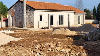 House in Umag area, 5 km from the sea 