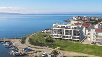 Luxury apartment in a new residence on Pag, on the 1st row to the sea 