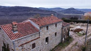 House with a panoramic view in Buzet area 