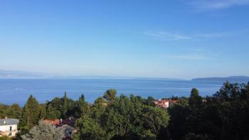 Land with sea view and project for 3 apartments in Opatija, Opric area 