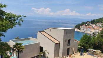 Luxury villa in Moscenicka Draga on the second line to the sea under construction 