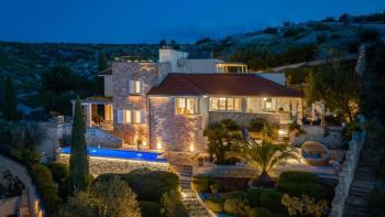 Beautiful stone villa on Brač in the style of Italian palazzo 