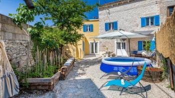 Refurbished stone house with great potential in Filipana, Marcana county 