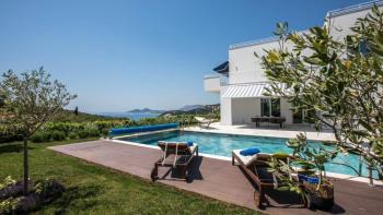 Awesome modern villa with sea views in Dubrovnik outskirts 