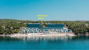 Luxury penthouse of 234.16 m2 with panoramic sea views in Costabella next to Hilton 5***** hotel 